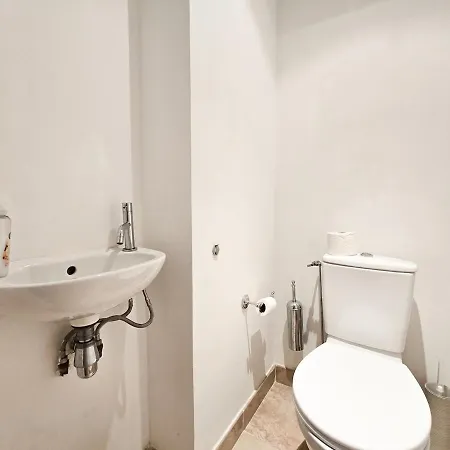 86m2, Spacieux, 2 Chambres, A 1 Min De La