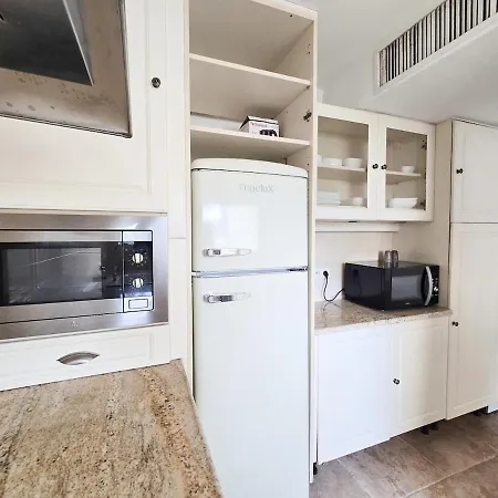 Apartman 86m2, Spacieux, 2 Chambres, A 1 Min De La