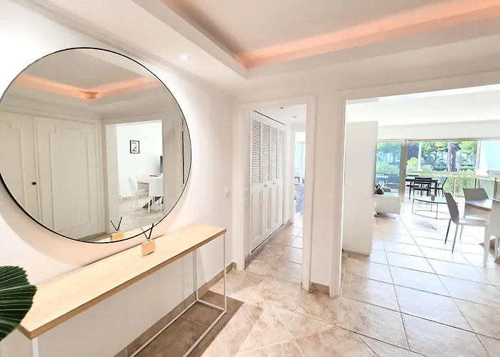 86m2, Spacieux, 2 Chambres, A 1 Min De La Cannes