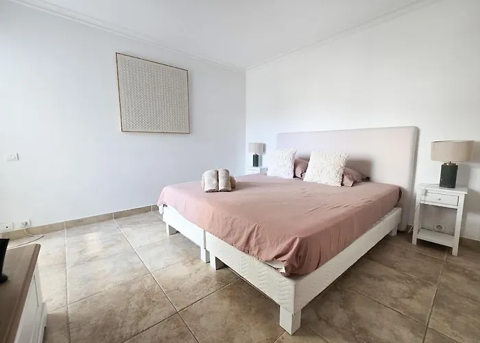 86m2, Spacieux, 2 Chambres, à 1 Min De La Apartamento