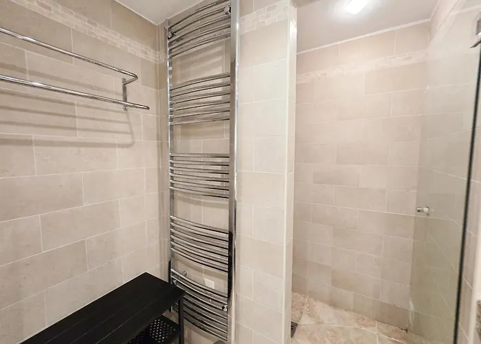 86m2, Spacieux, 2 Chambres, A 1 Min De La Apartman Cannes