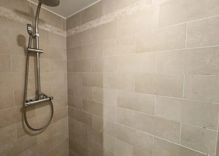 86m2, Spacieux, 2 Chambres, A 1 Min De La Apartman