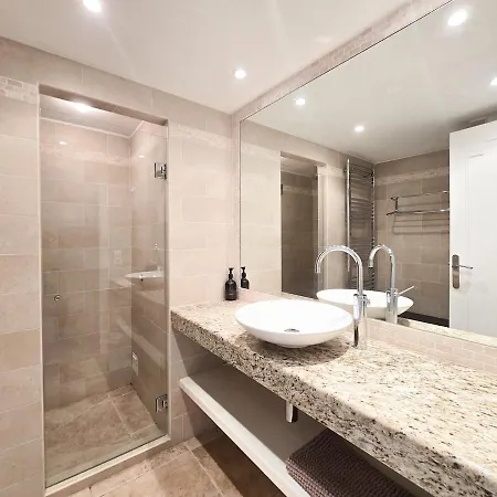 86m2, Spacieux, 2 Chambres, A 1 Min De La * Cannes