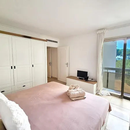 Apartment 86m2, Spacieux, 2 Chambres, A 1 Min De La