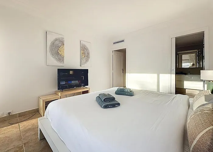 Апартаменты 86m2, Spacieux, 2 Chambres, A 1 Min De La *